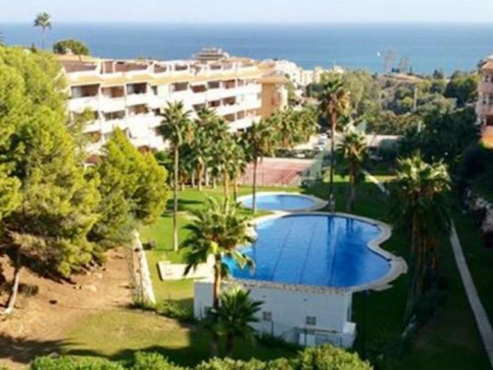 Penthouse With Private Roof Terrace And Jacuzzi Lejlighed Fuengirola Eksteriør billede